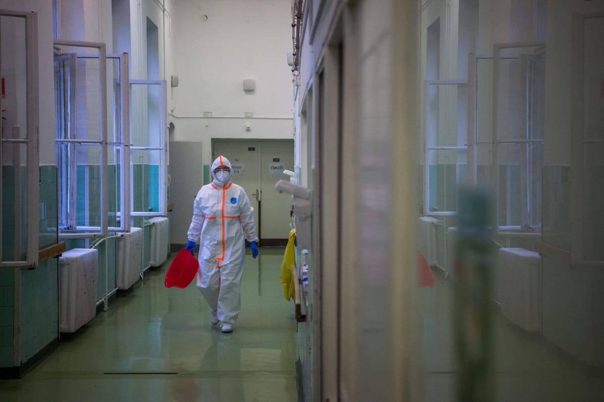 Felvételi zárlat a Szent János kórház sebészetén covidfertőzések miatt