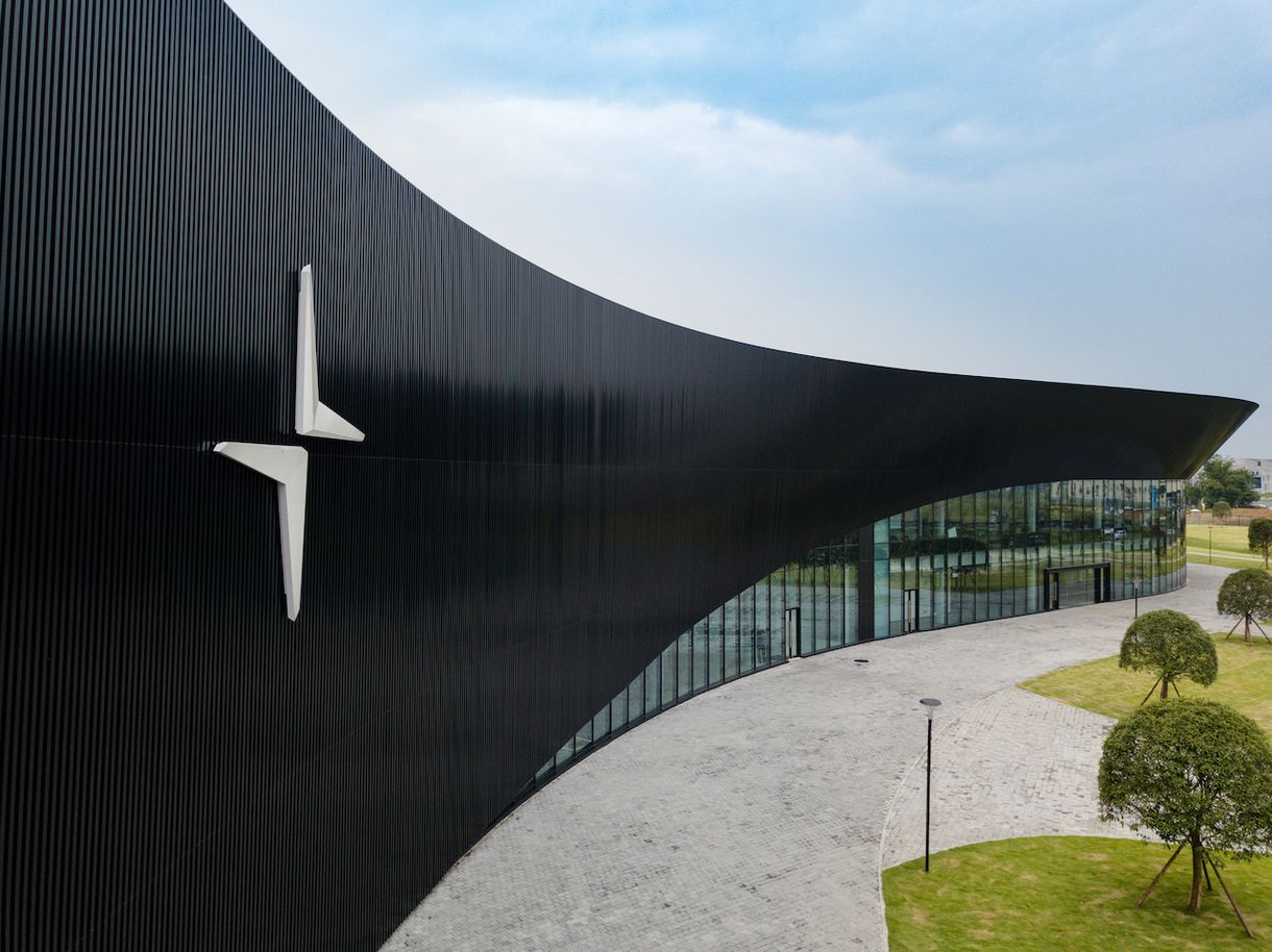 Elképesztően néz ki a Polestar elektromos autómárka kínai gyára