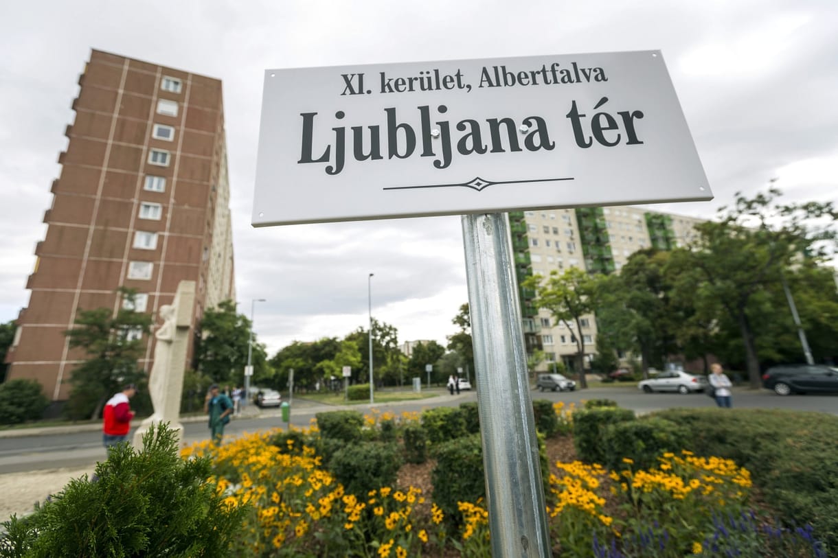 100 000 eurót kaphatnak a határon túl rekedt szlovének