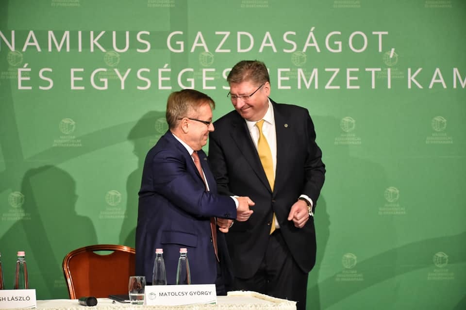 Parragh a kamarai tagdíjról: Aki ötezer forintot nem tud kifizetni, ne vállalkozzon