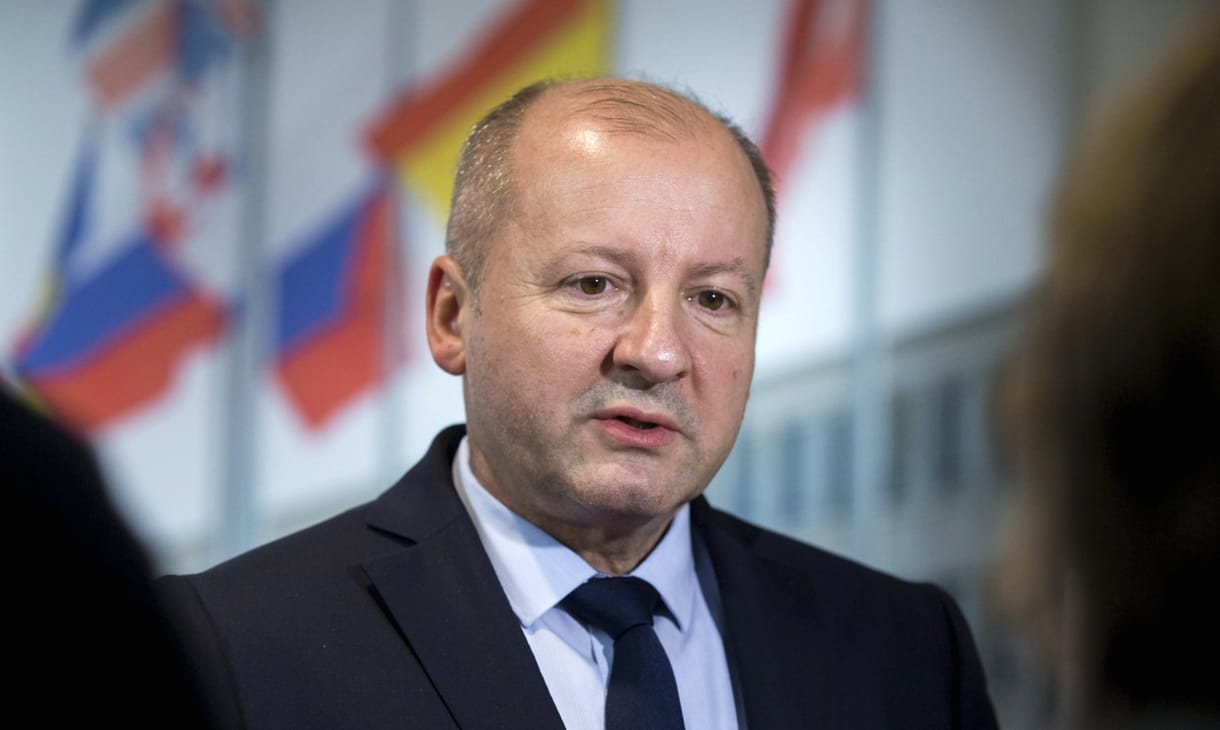 Simicskó bírálta azokat, akik lezüllesztették a Magyar Honvédséget