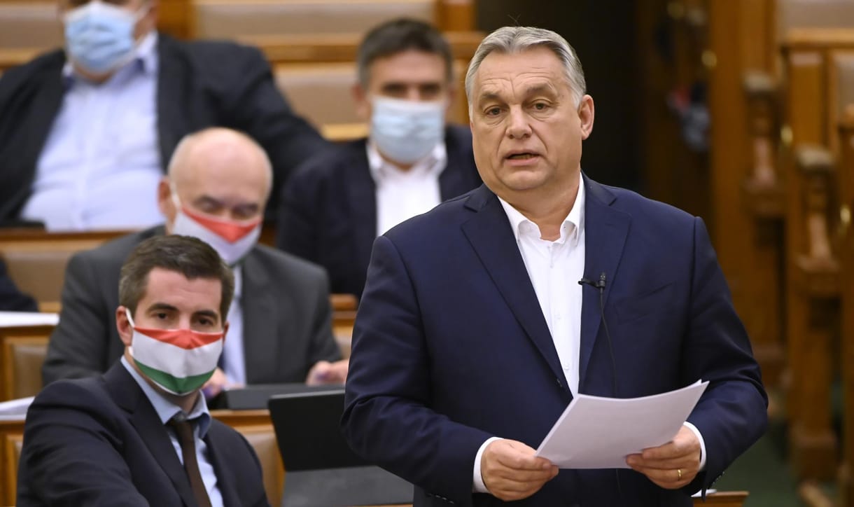 Kiterjesztette a kormány a maszkviselés alól felmentettek körét