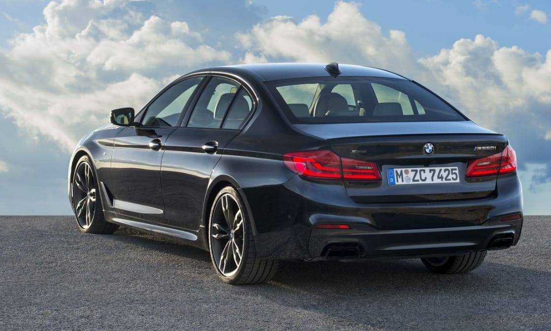 Kiállt a sokat szapult dízel mellett a BMW vezére