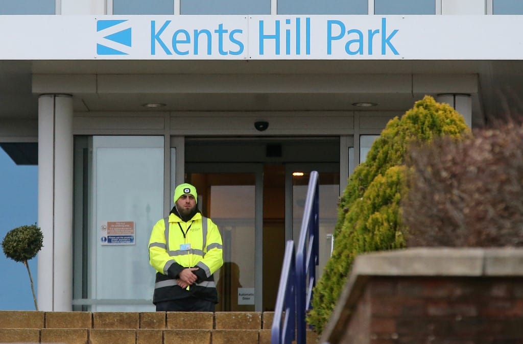 Súlyos közegészségügyi fenyegetésnek minősítették a koronavírus-járványt Nagy-Britanniában