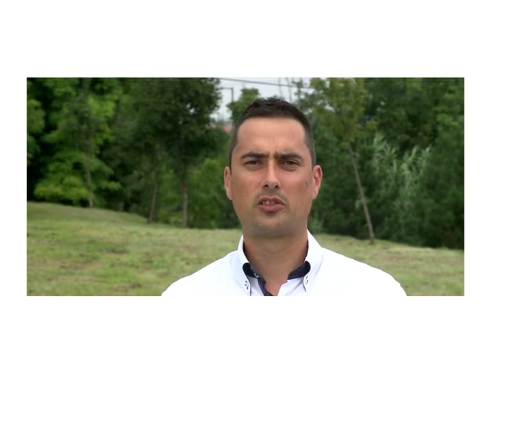 Navracsics titkárán múlhat a Fidesz kétharmada