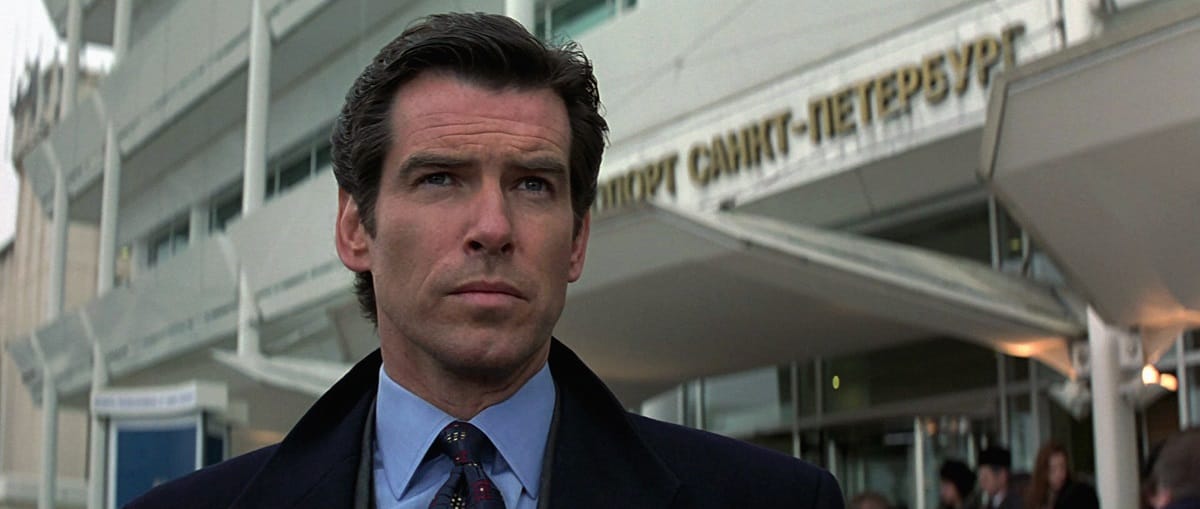 Pierce Brosnan egyszer megmentette a fuldokló Halle Berry életét