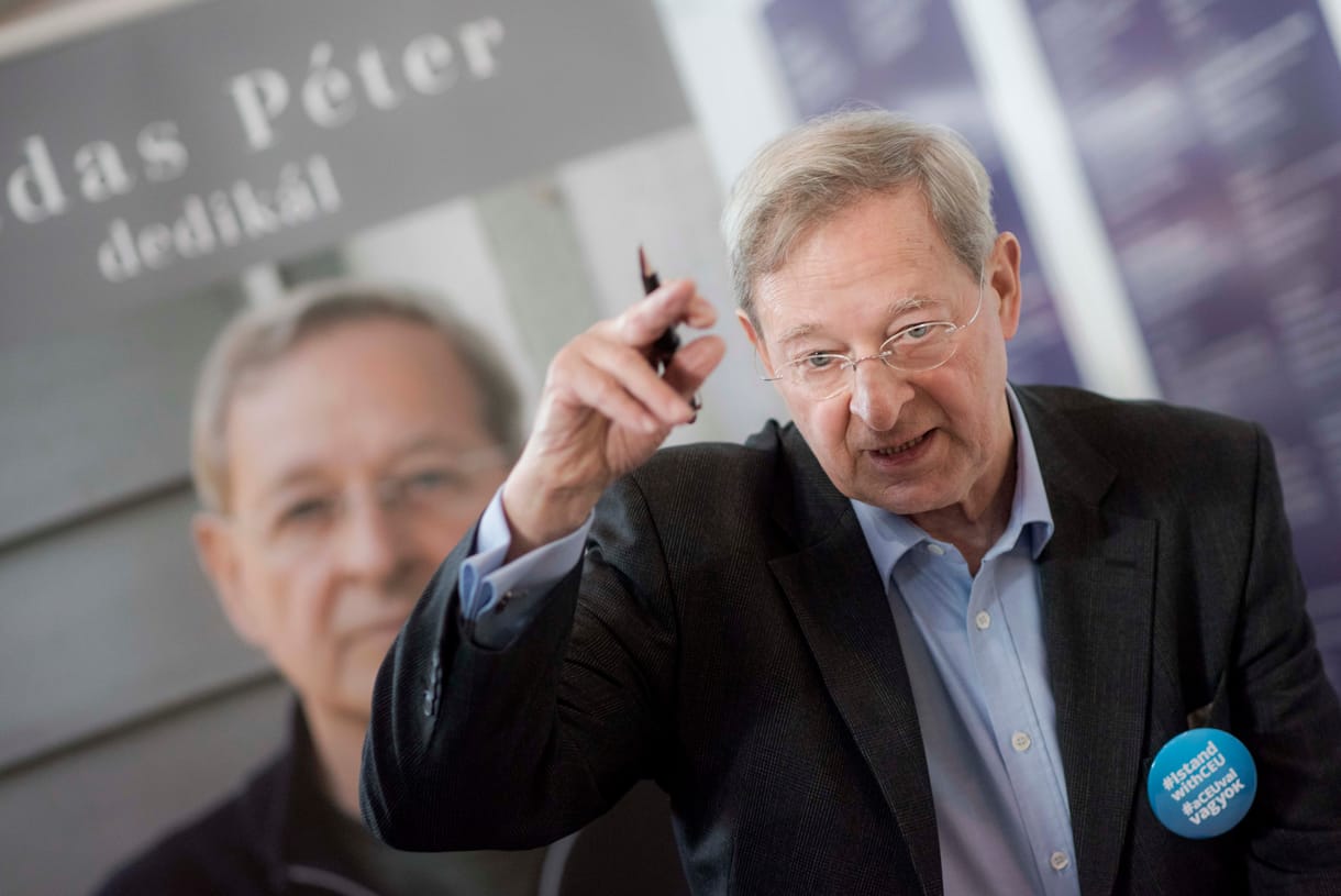 Nádas Péter kapja az irodalmi Nobel-díjat