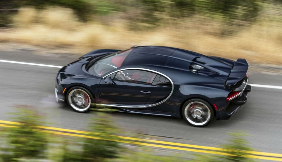 450-nel is száguldhat a Bugatti, de nem ez a lényeg