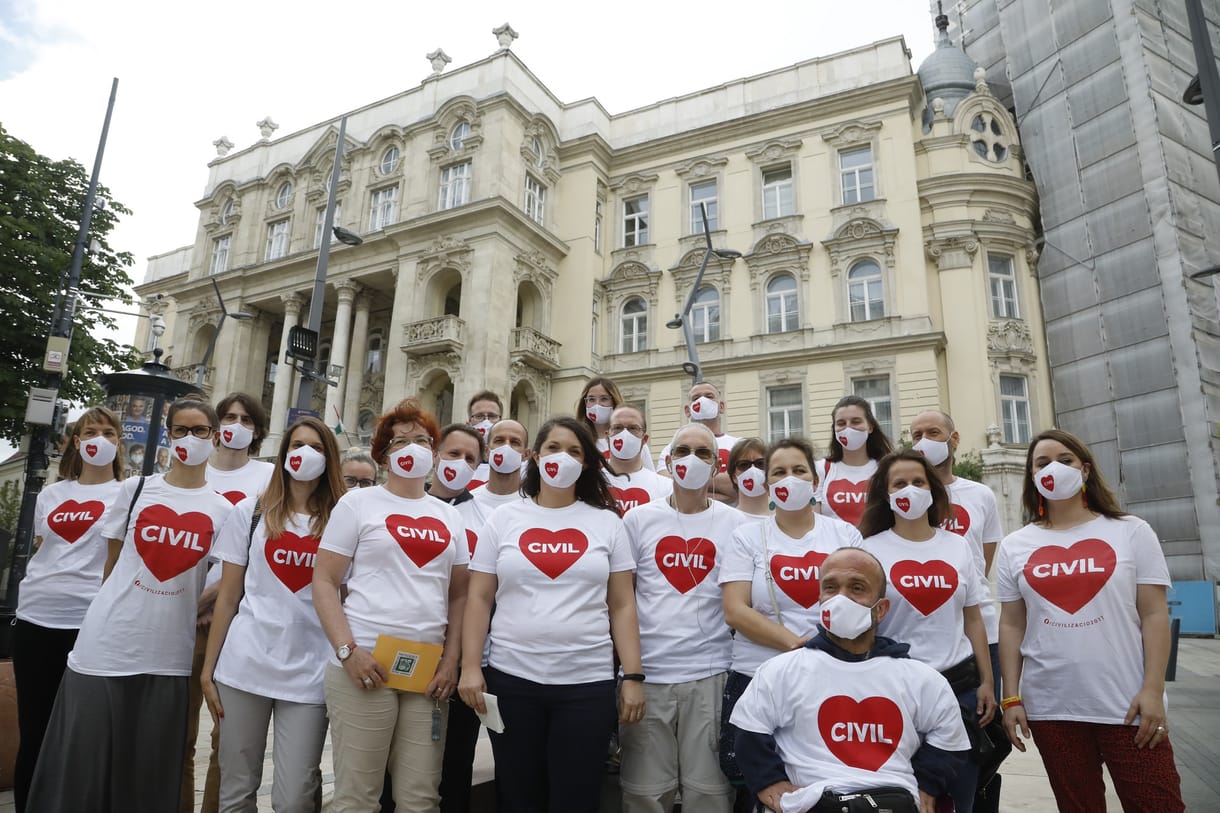 Fogynak a valódi civil szervezetek, miközben egyre több a kormányközeli alapítvány