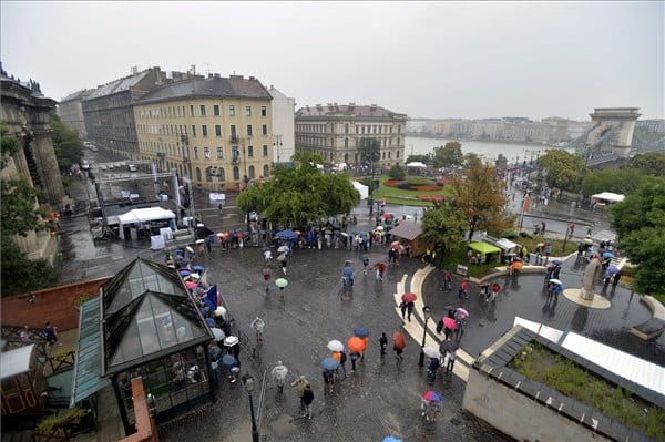 Pocsék idő van Budapesten - fotók