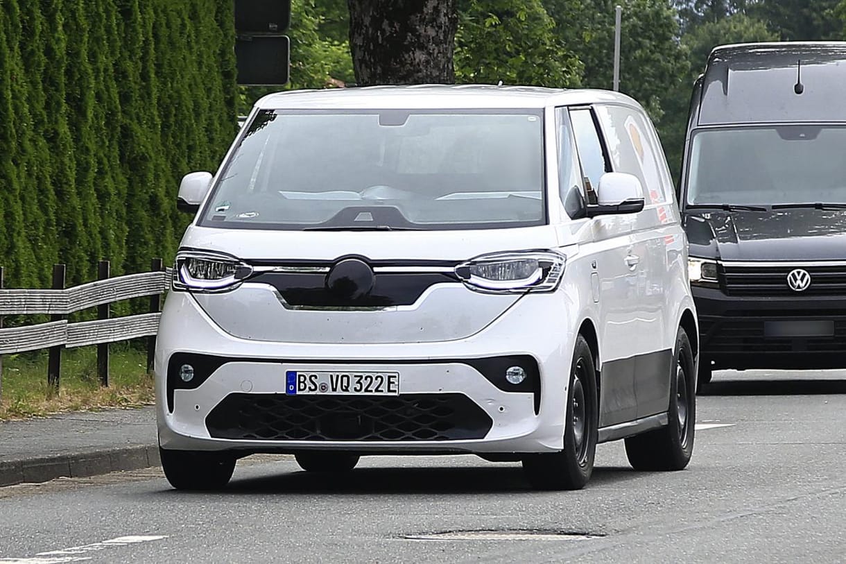 Friss képeken a Volkswagen elektromos hippibusza