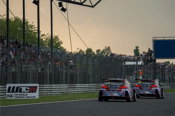 Michelisz második lett, Tarquini nyert a Hungaroringen
