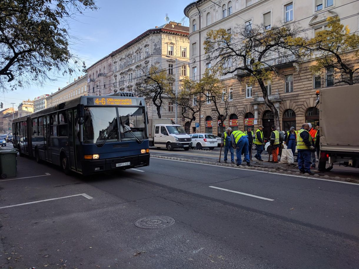 Közlekedő Tömeg: Még több helyen vánszorognak mostantól a körúti villamosok