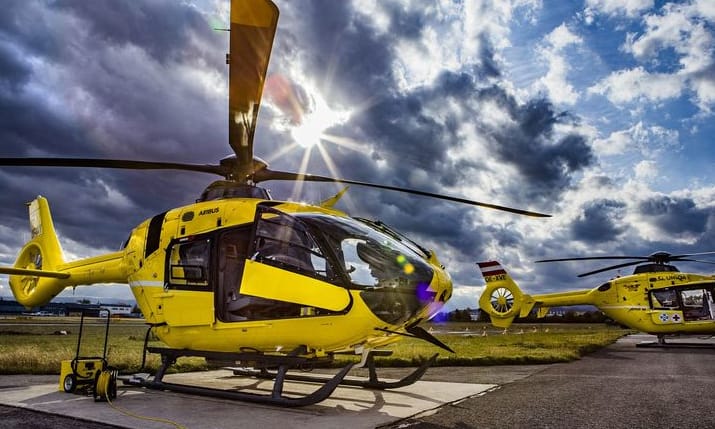A nap videója: kiparkolni sem mindig egyszerű, főleg egy helikopterrel