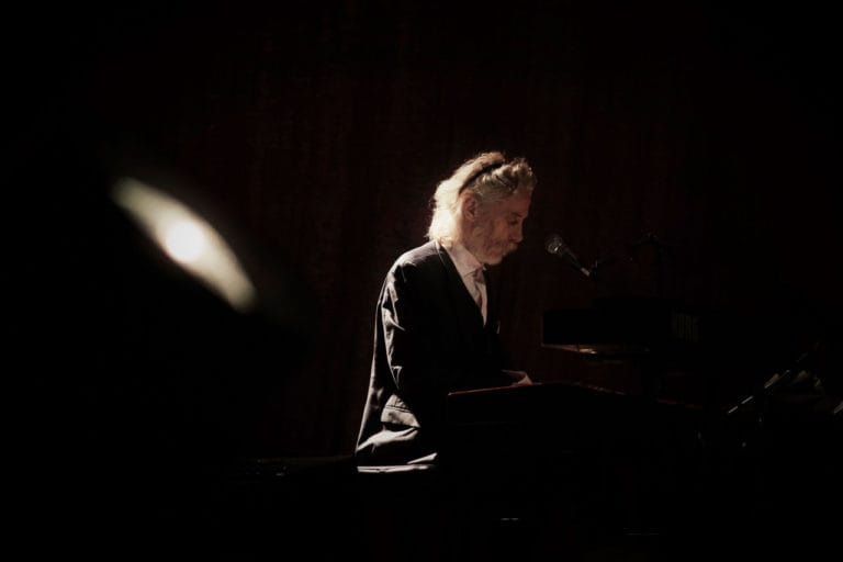 Meghalt Nick Cave billentyűse, így gyászolja a zenekar