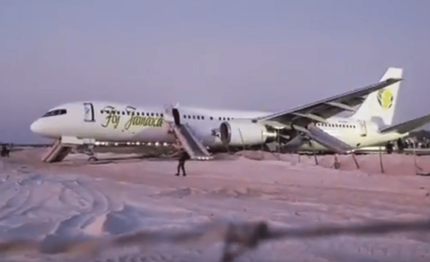 Kényszerleszállást hajtott végre egy Boeing Guyanán, többen megsérültek