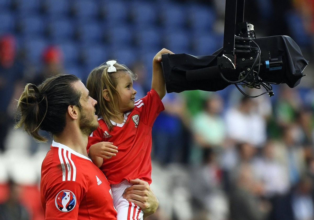 Gyerektilalom - furát kért az Eb sztárjaitól az UEFA