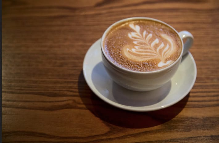 Átverjük magunkat a kávéval? Kiderült, hogy a koffeinmentes is működik mint placebo