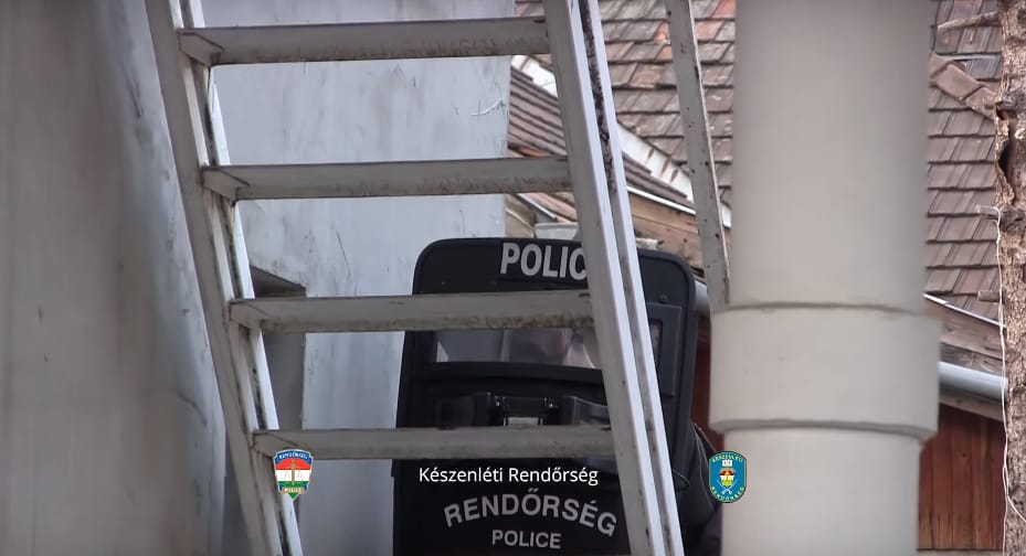 Egyszerre négy helyen csaptak le az orgazdákra – videó