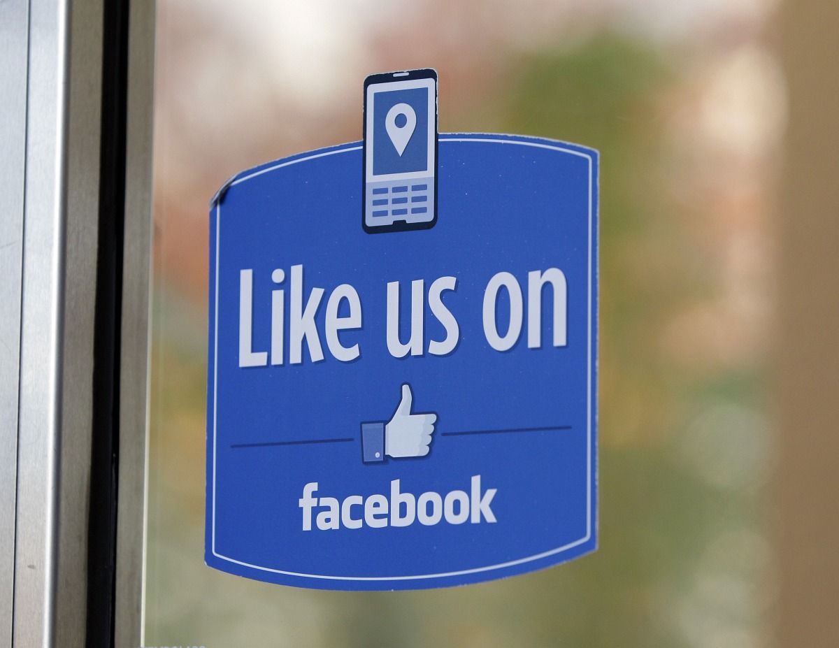 Irdatlan mennyiségű adatot tárol rólunk a Facebook