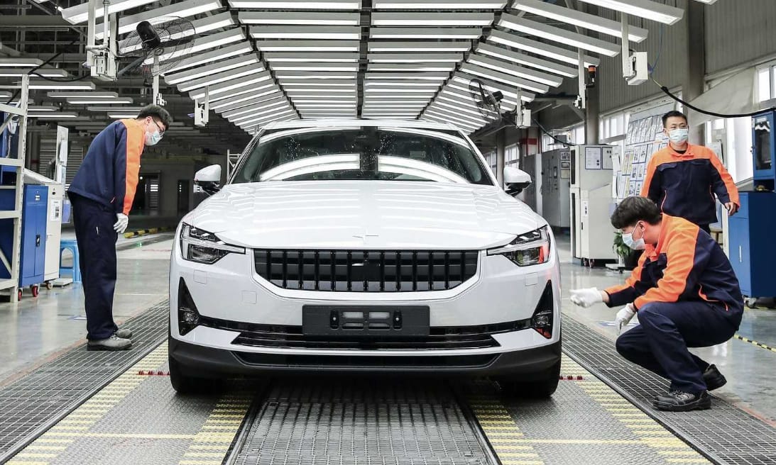 Megkezdődött a Tesla-verőnek ígérkező Volvo közeli villanyautó gyártása