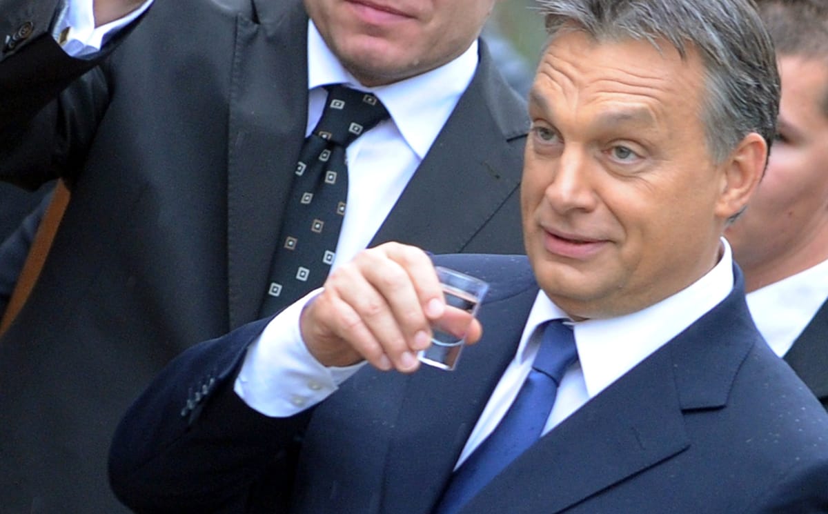 És akkor Orbánhoz bekopogott a veje egy üveg pálinkával