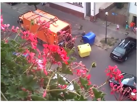No komment videó: miért öntik össze a szelektív kukák tartalmát?
