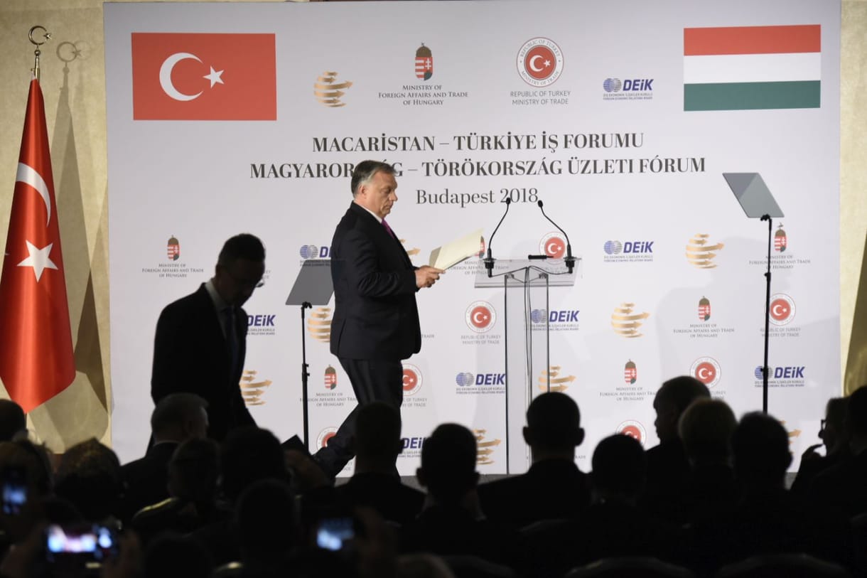 Orbán Lázár cigibetiltó javaslatáról: 