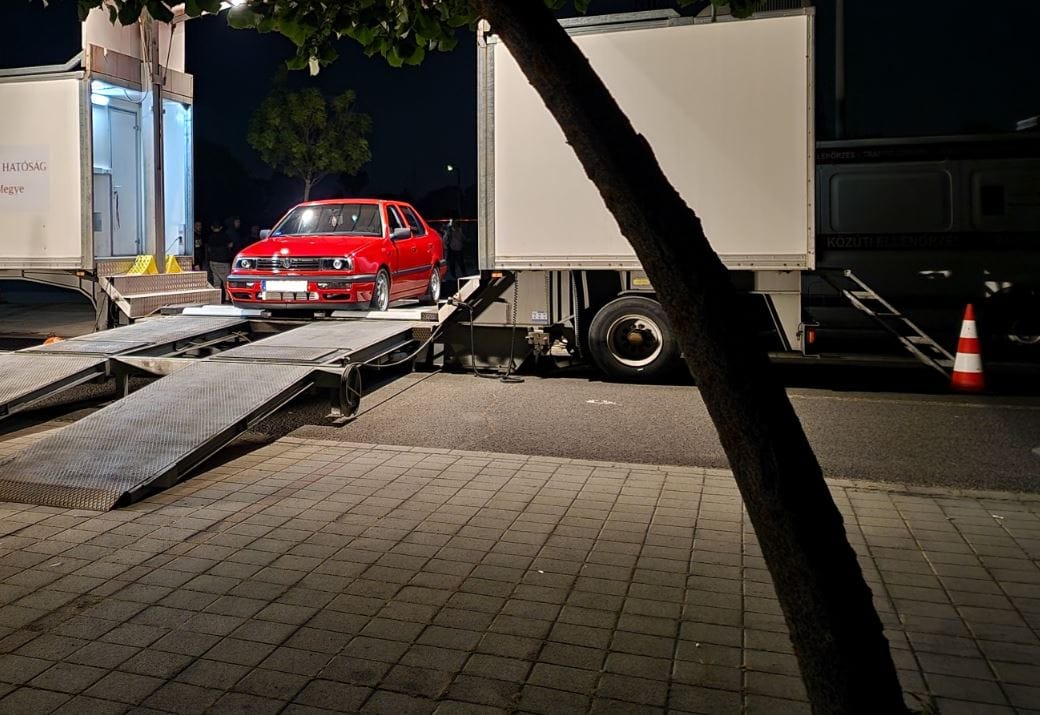 Üzent a tuningautósoknak a rendőrség: nem éri meg az illegális átalakítás, mert úgyis észreveszik