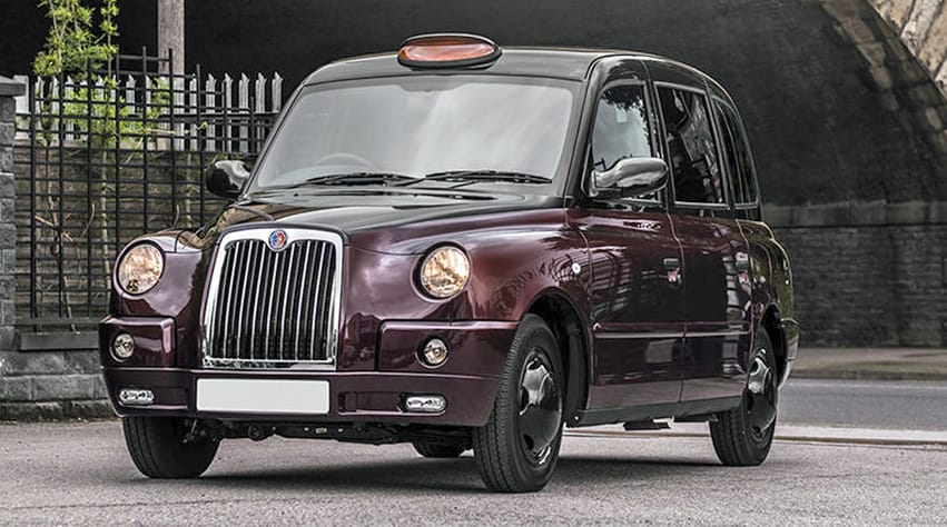 Rolls-Royce lett ez a londoni taxi, de az ára is olyan
