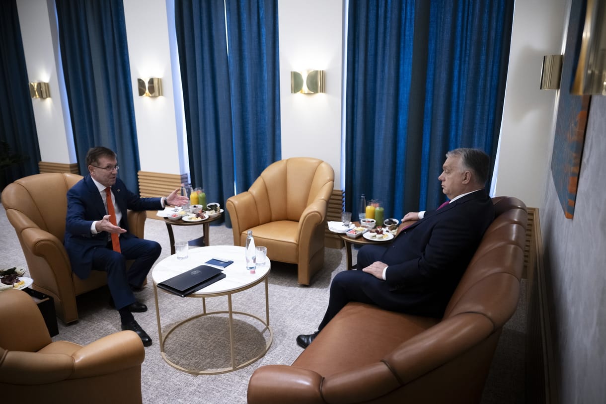 Simor András: A kormány alaptalanul hárítja a politikai felelősséget az MNB-botrányban