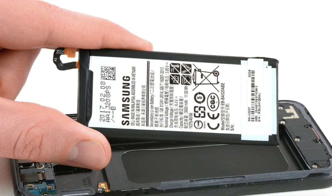 Önnek meddig bírja a telefonja? 7000 mAh-s akkumulátor elég lenne bele?