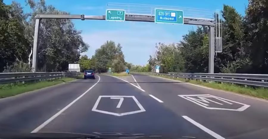 Tömegkarambol az M7-esen, teljes az útzár Székesfehérvárnál