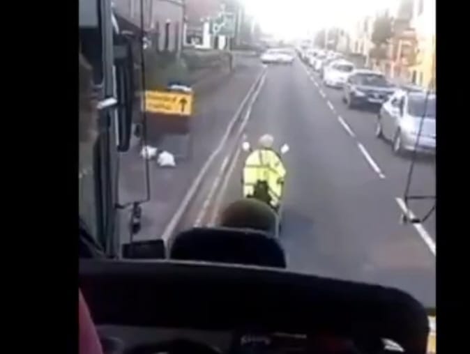 Videó: ritka az ilyen feszültséggel teli autós üldözés