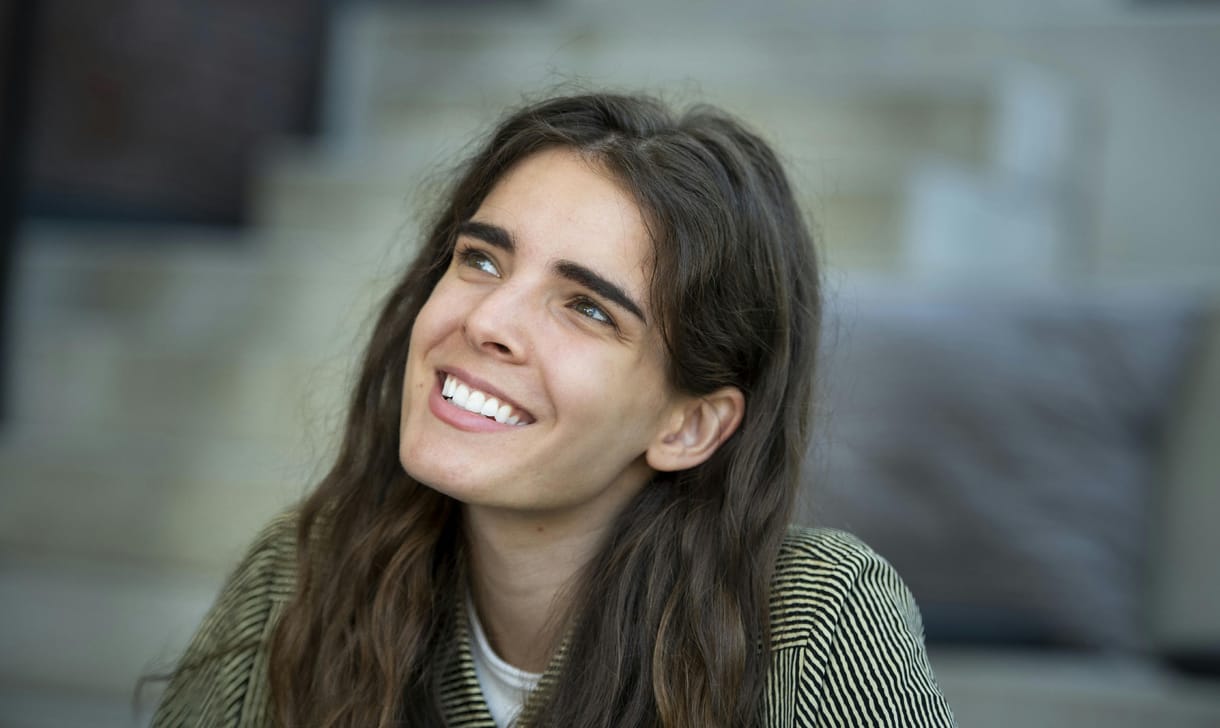 Urbányi Zóra dalszerző-énekes: Keresem az utam Los Angelesben és Budapesten is