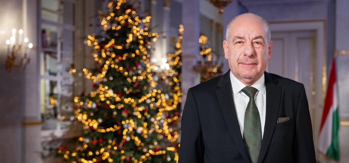 Az autoriter bábjátékos és Sulyok, a báb