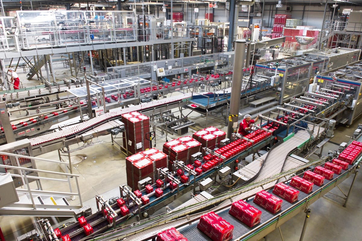 Okosvizet fejlesztett a Coca-Cola, a felhőképződést utánozzák a gyártásánál