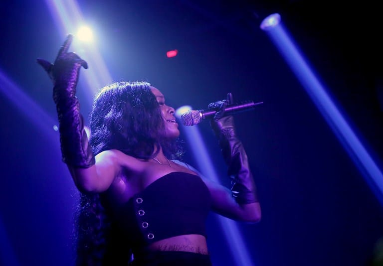 Azealia Banks Instagramon adta le a vészjelzést: bedrogozták, majd megerőszakolták