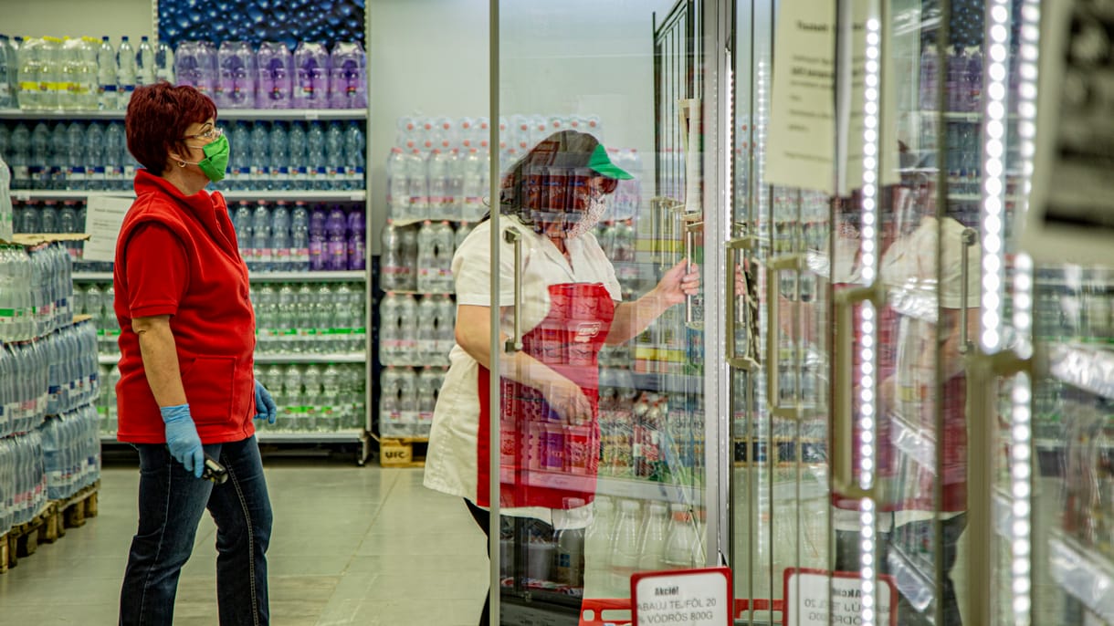 Magyar boltosok álltak ki az ötlet mellett, hogy a kormány kiszorítsa mellőlük a multikat