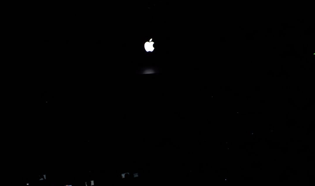 Itt az Apple várt bejelentése: megújulnak az iPhone-ok és a számítógépek is