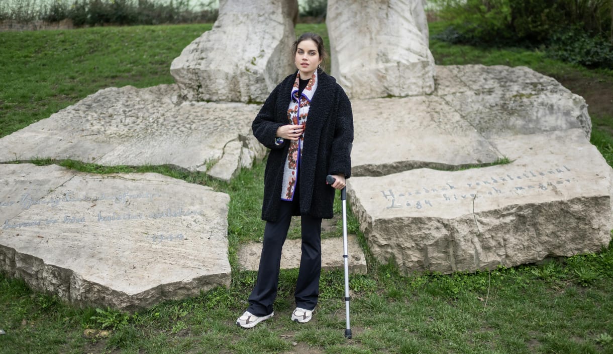 Levették a Nemzeti Színház társulati listájáról Szász Júlia és Horváth Lajos Ottó nevét
