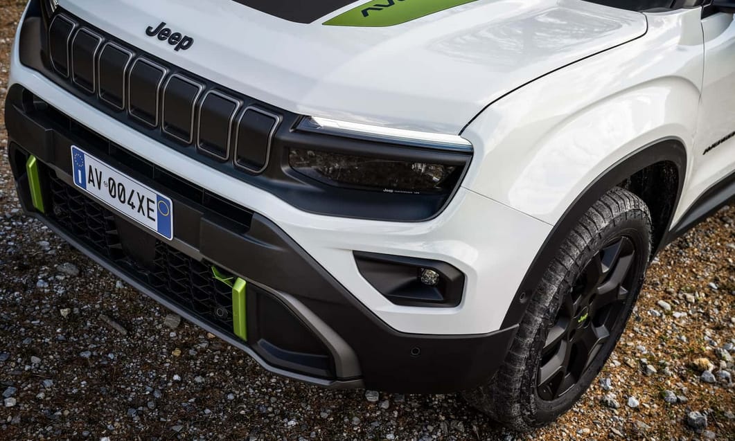 Terepre vele: csak most kapott összkerék-hajtást a Jeep Avenger