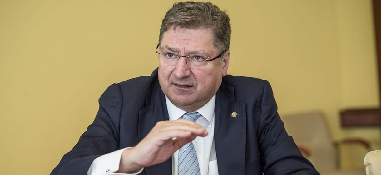 Parragh László elárulta, mikor és hogyan változhat a kata