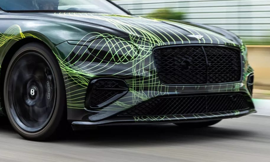 782 lóerős biturbó V8 és zöld rendszám, íme a legújabb polgárpukkasztó Bentley