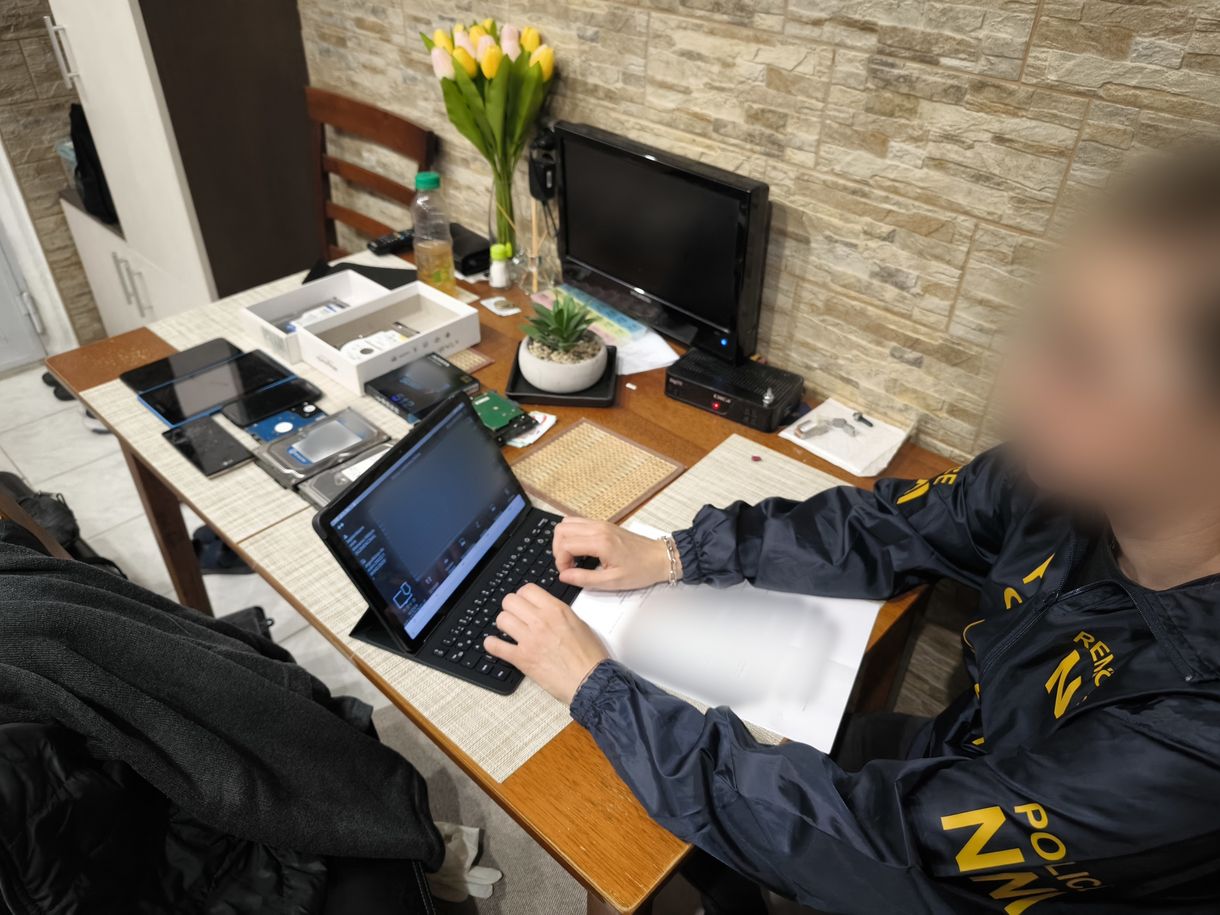 Elfogták a férfit, aki évekig túlterheléses támadásokkal bénított le híroldalakat, köztük a HVG-t is