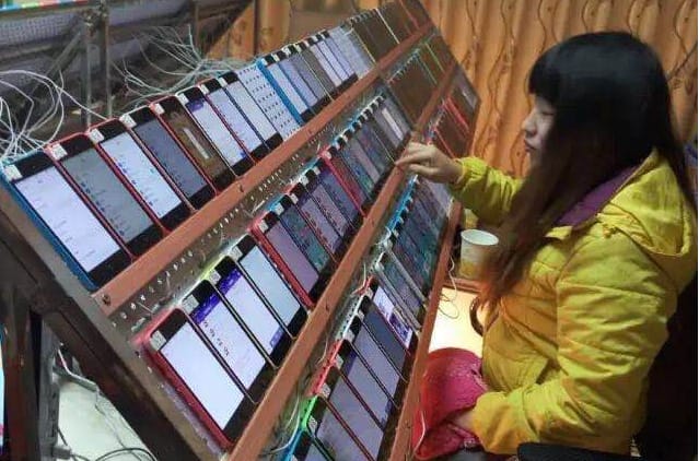 Döbbenetes kép: kínai munkások manipulálják az App Store helyezéseit?