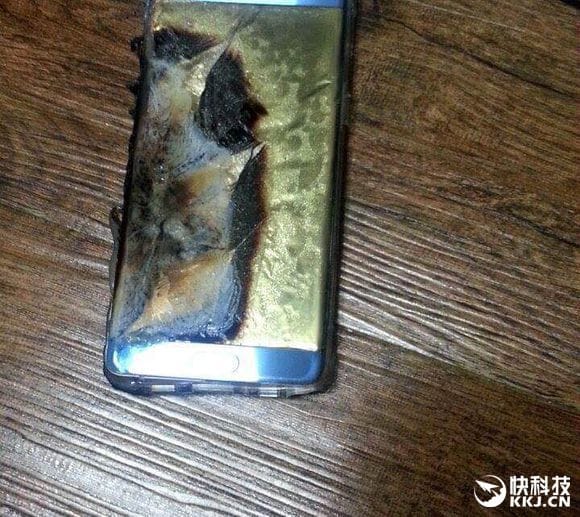 Ez tényleg durva: hatéves gyerek kezében robbant a Galaxy Note7