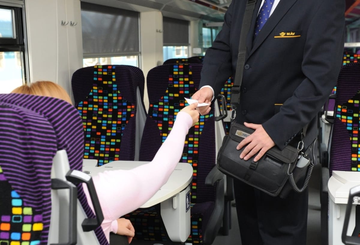 Felmentette a törvényszék a 760-szor bliccelő férfit