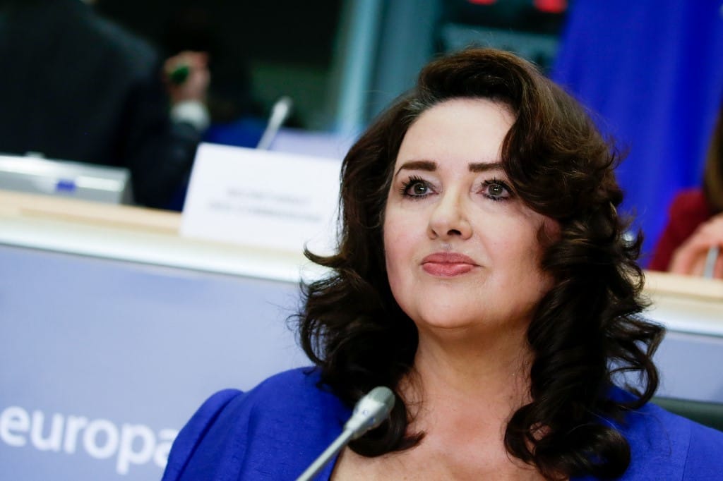 Egyenlőségi EU-biztos: Betelt a pohár az LMBTQ-emberek stigmatizálásával
