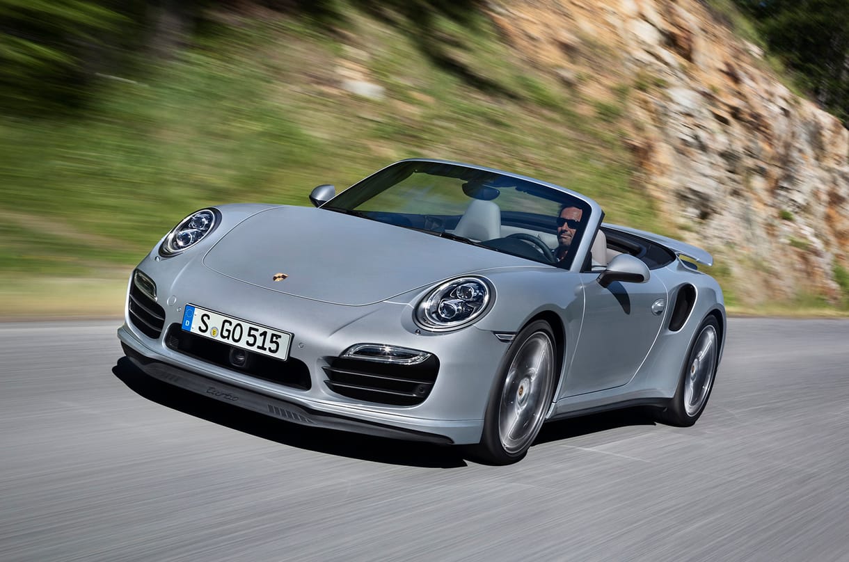 Megjöttek az új Porsche 911-es Turbók nyitottan is